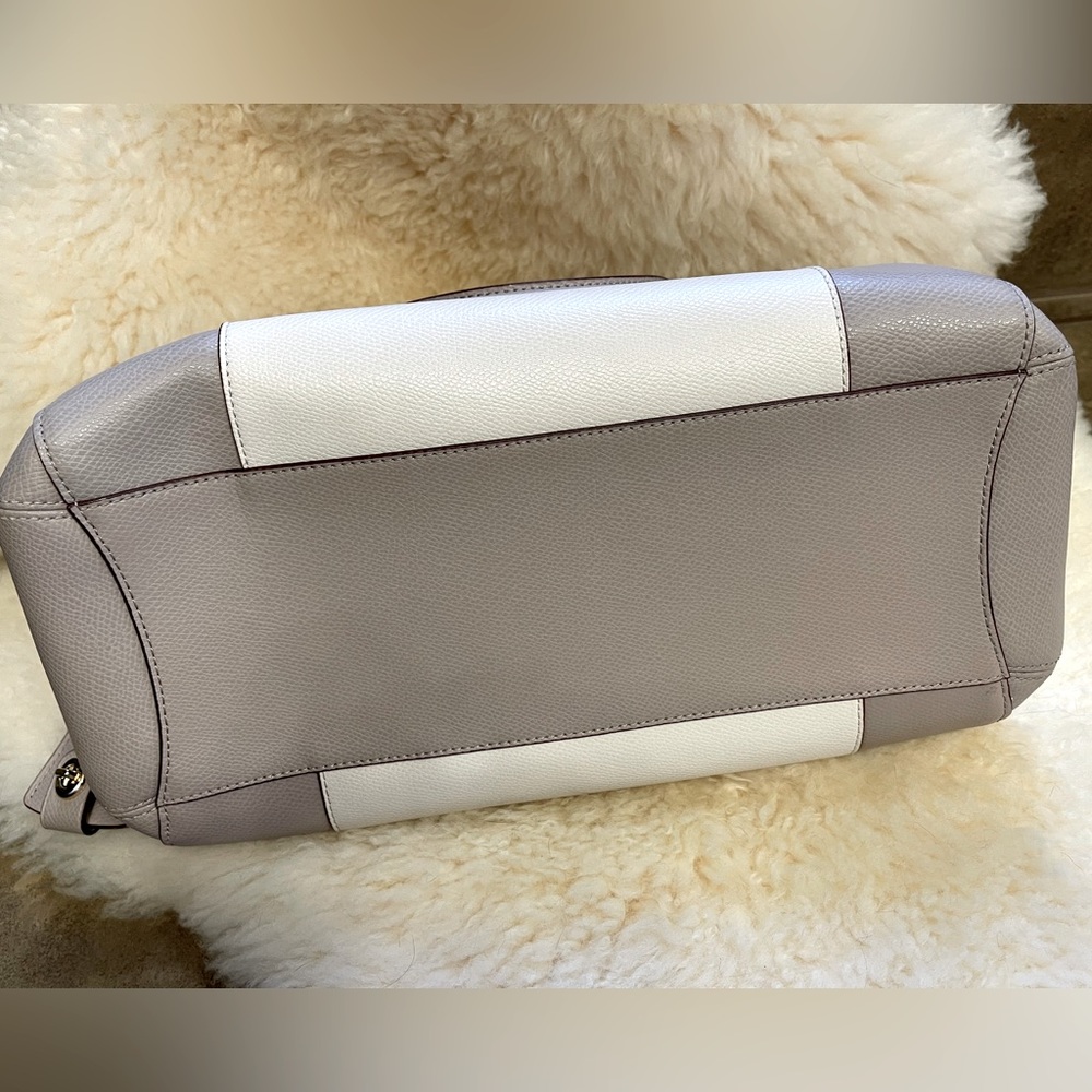 COACH Bundle - Picture 4 of 9